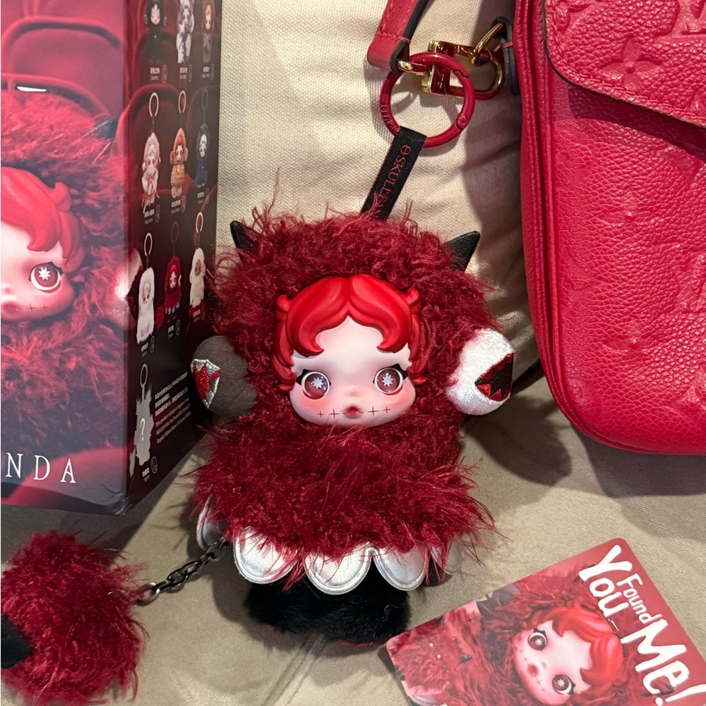 Skullpanda You Found Me! - Chomp doll